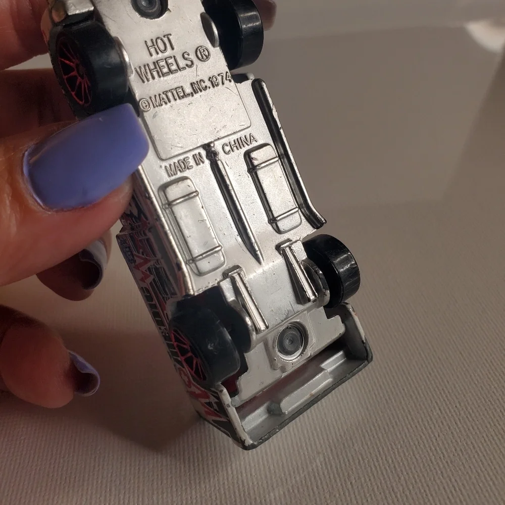 Vintage 1974- Medic Hot Wheel